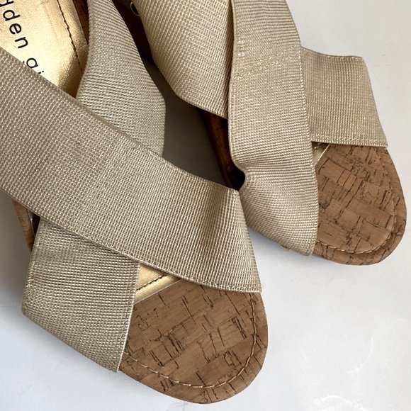 Madden Girl Golden Nautic Wedge Sandals, Size 8.5 - Picture 7 of 10